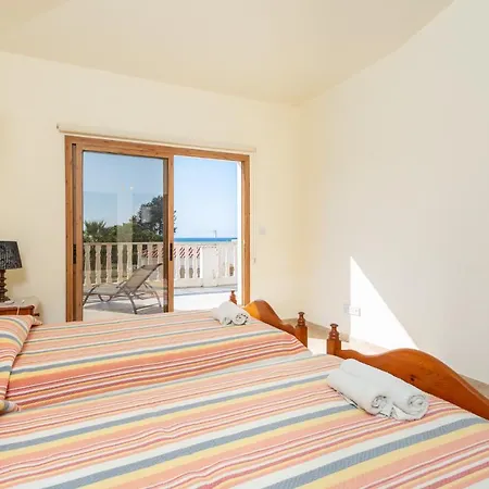 Villa Hector Beach